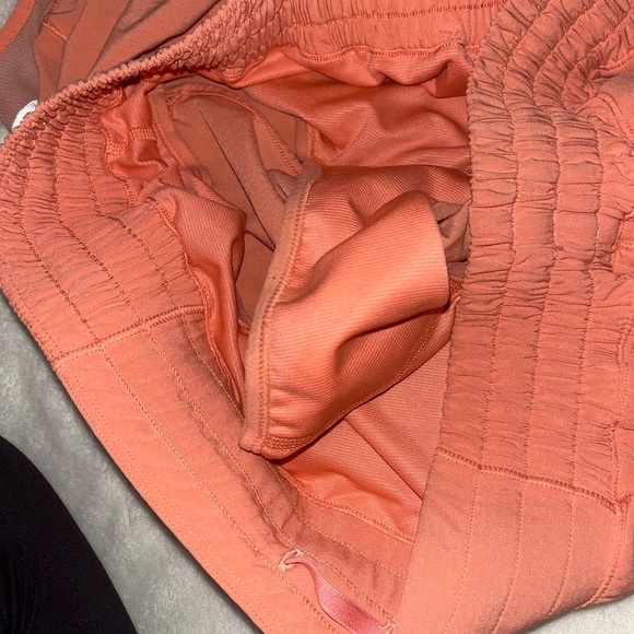 Lululemon Hotty Hot High Rise Pink Shorts Size 10 - Picture 5 of 7